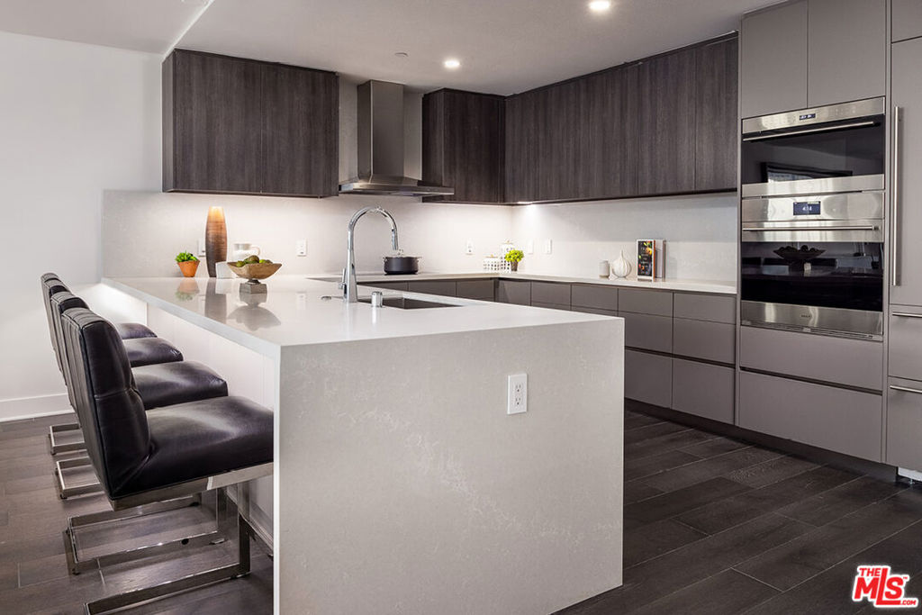 411 S Hamel Road 109, Los Angeles, CA 90048
