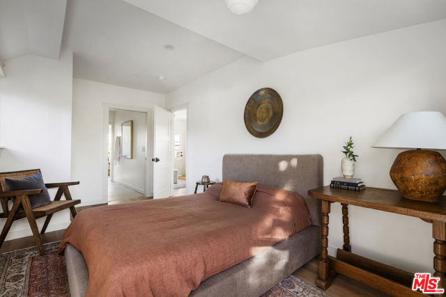 1411 Armadale Avenue, Los Angeles CA: https://media.crmls.org/mediaz/684335dc-59ec-4689-ad24-4decdcbc493e.jpg