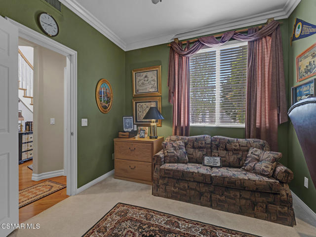 331 Briar Bluff Circle, Thousand Oaks CA: https://media.crmls.org/mediaz/6843bb6d-7809-4895-bce1-2916cf469847.jpg