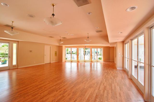 18515 Caminito Pasadero, San Diego CA: https://media.crmls.org/mediaz/68447978-290f-4226-9671-af85a182bd36.jpg