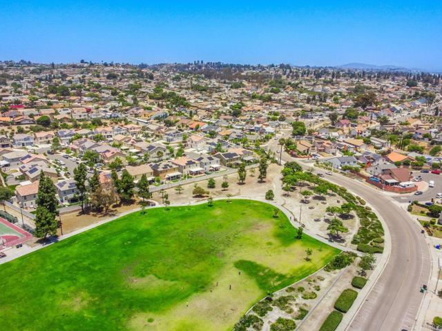 2910 Lucia Jade Loop, San Diego CA: https://media.crmls.org/mediaz/68452eb0-2a16-4a9c-b86b-b15df160745e.jpg