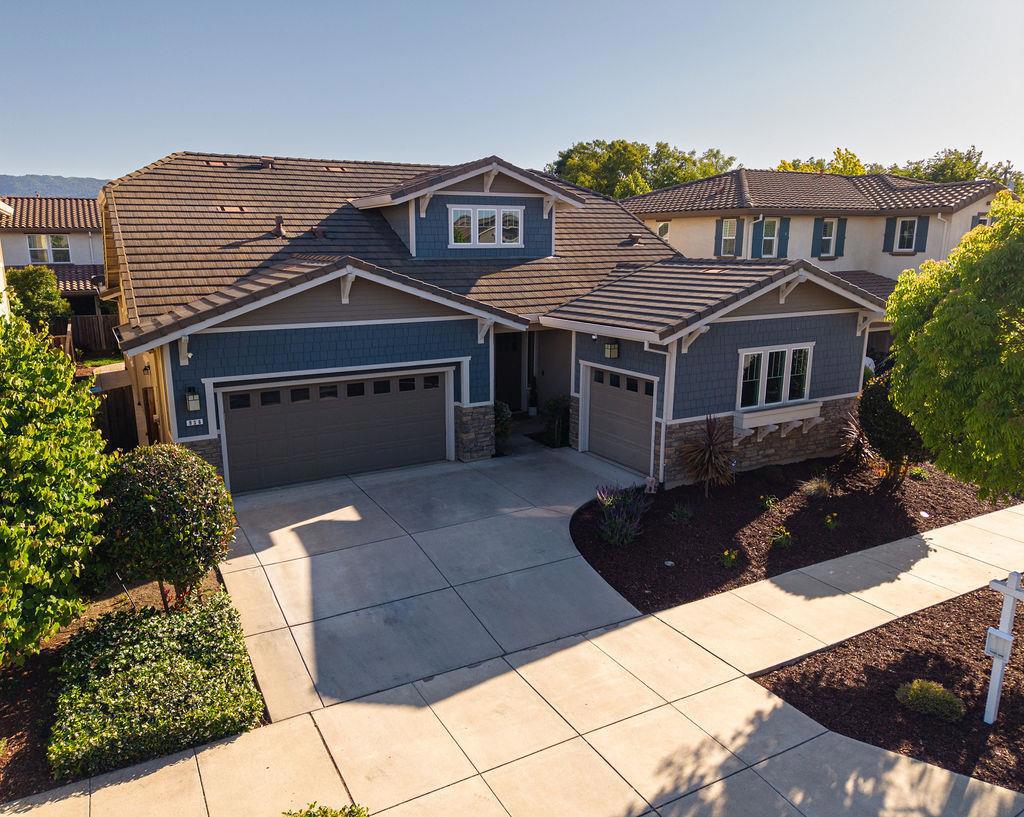 936 Jaguar Place
