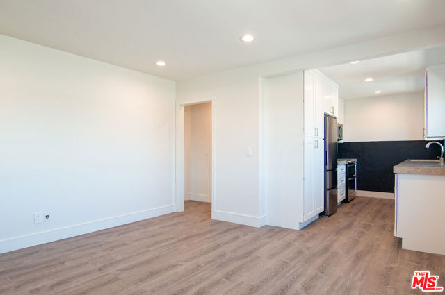 1310 W Valencia Drive, Fullerton CA: https://media.crmls.org/mediaz/6845e5d7-c22a-48f4-b880-b91df95f5c77.jpg