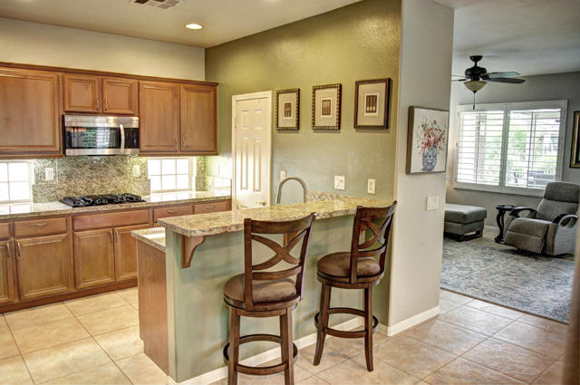 82087 Hopkins Drive, Indio CA: https://media.crmls.org/mediaz/68460b48-a255-46cb-87c9-2328349bbc1b.jpg