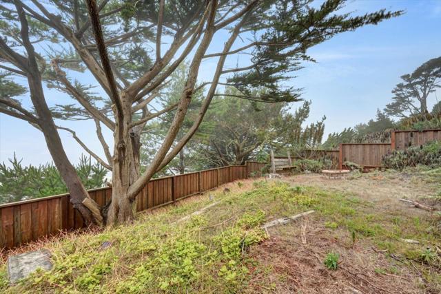 552 Heathcliff Drive, Pacifica CA: https://media.crmls.org/mediaz/68466f02-4b77-40fc-bfcb-166b25d02542.jpg