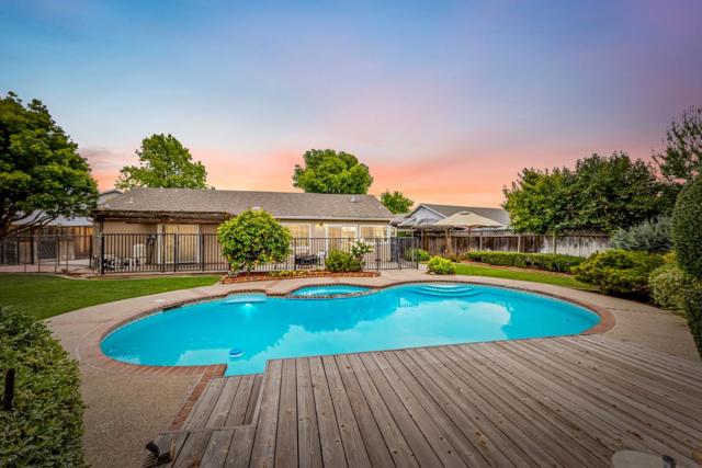 464 Edelweiss Drive, San Jose CA: https://media.crmls.org/mediaz/68469b90-c0e0-4b61-9755-220212e62c22.jpg
