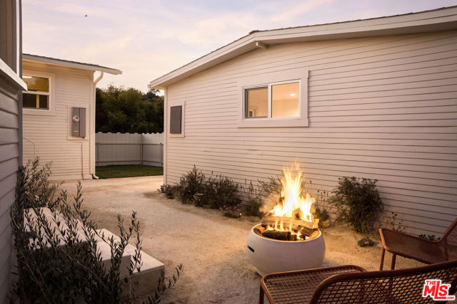 1597 Fair Park Avenue photo 33