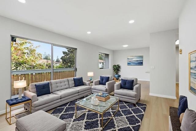 1107 Reed Avenue, Sunnyvale CA: https://media.crmls.org/mediaz/684785e7-e7ca-4136-bbab-d7a0827c14a9.jpg