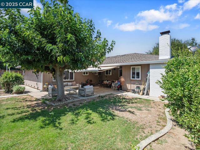 1546 Koch Ln, San Jose CA: https://media.crmls.org/mediaz/68491ae6-f687-4ab1-ba11-45c449647070.jpg
