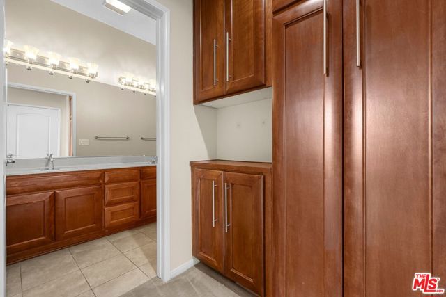 10275 Missouri Avenue, Los Angeles CA: https://media.crmls.org/mediaz/684953dd-8fd2-4c2b-94cd-a4b149b315fc.jpg