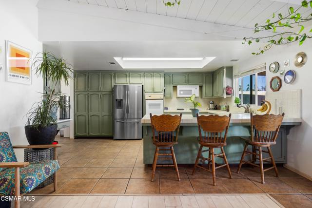 4931 Roundup Road, Norco CA: https://media.crmls.org/mediaz/684959e4-fc4c-4478-acbd-545f3daf64da.jpg