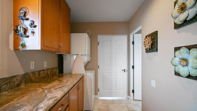 86169 Arrowood Avenue, Coachella CA: https://media.crmls.org/mediaz/684a1539-0018-4c7a-91c9-0d32f649255d.jpg