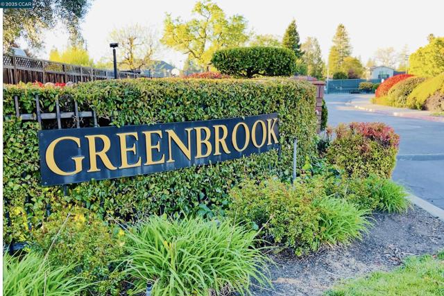 109 Baldwin Dr, Danville CA: https://media.crmls.org/mediaz/684a7757-7451-4dc9-a91d-18295bbe4373.jpg