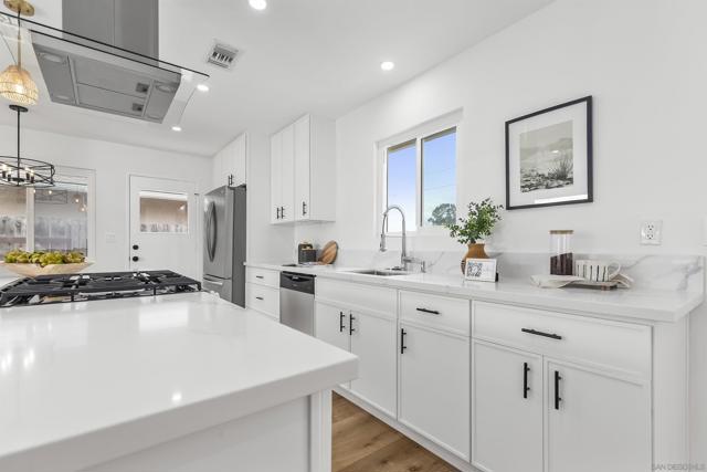 5319 Northridge Ave, San Diego CA: https://media.crmls.org/mediaz/684aa4db-4f54-4302-8c12-c6b48f15fcce.jpg