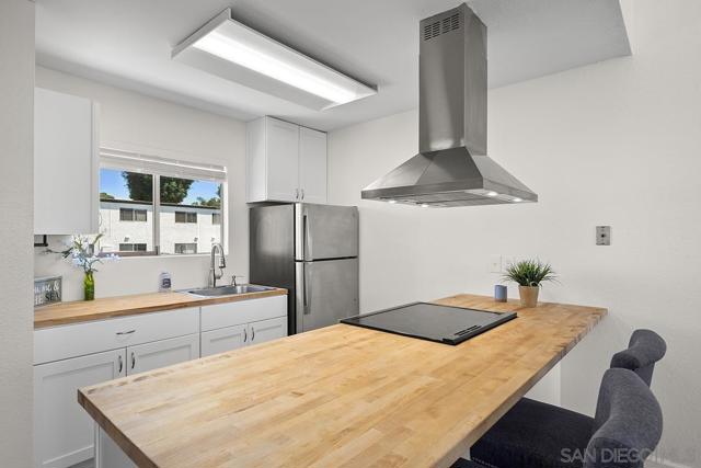6675 Mission Gorge Road, San Diego CA: https://media.crmls.org/mediaz/684b31a1-3447-4c4a-8e1c-f870f30dc9a4.jpg