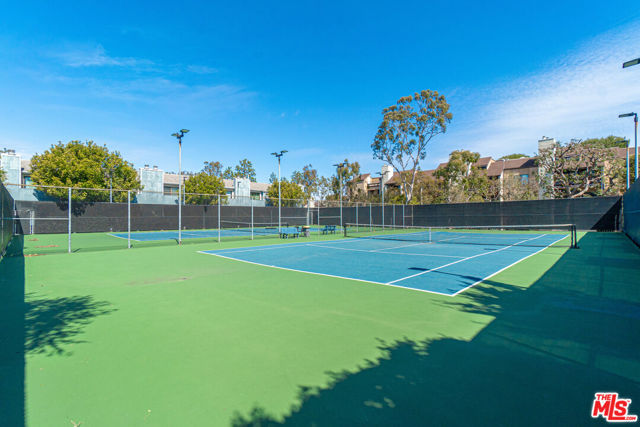 2 Bed Home for Sale in Los Angeles, California