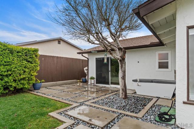 4328 Huggins St, San Diego CA: https://media.crmls.org/mediaz/684c6006-50b2-43c2-90d1-6a282af8ee0d.jpg