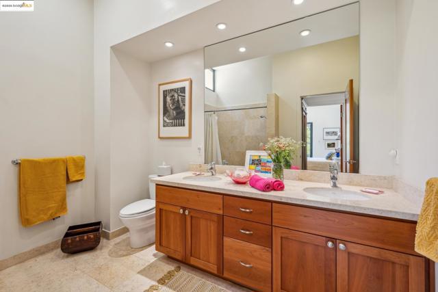 1015 Grand View Dr, Berkeley CA: https://media.crmls.org/mediaz/684c6591-0658-4ec9-809b-9217098d2a1b.jpg