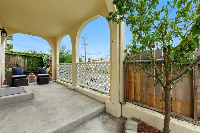 5555 Carlton Street, Oakland CA: https://media.crmls.org/mediaz/684c9e66-7a89-4ce0-a8af-10dc2d6f9045.jpg