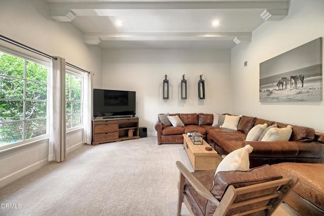 2965 Surfrider Avenue, Ventura CA: https://media.crmls.org/mediaz/684db43b-d39c-4815-b851-92cb0cfe9b4e.jpg