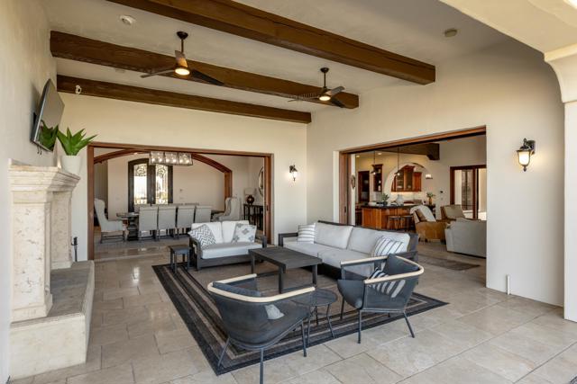 Detail Gallery Image 17 of 31 For 8136 Entrada De Luz, San Diego,  CA 92127 - 5 Beds | 5/2 Baths