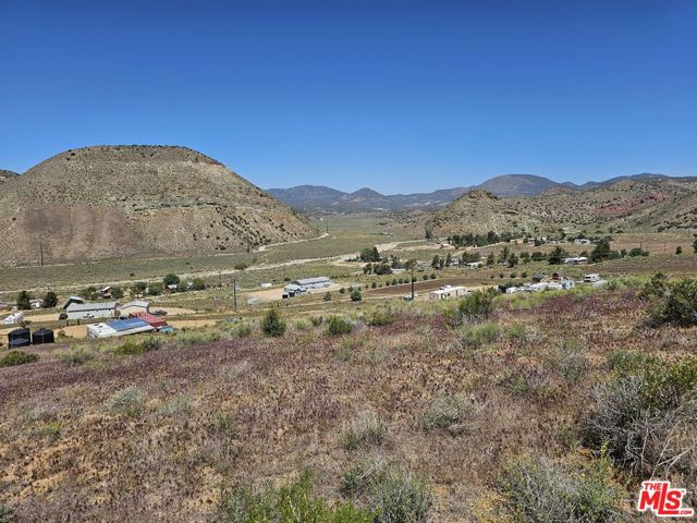 0 Pine Grove Dr, Tehachapi CA: https://media.crmls.org/mediaz/684e6d02-ce6e-43f2-9978-b1f2de114b25.jpg