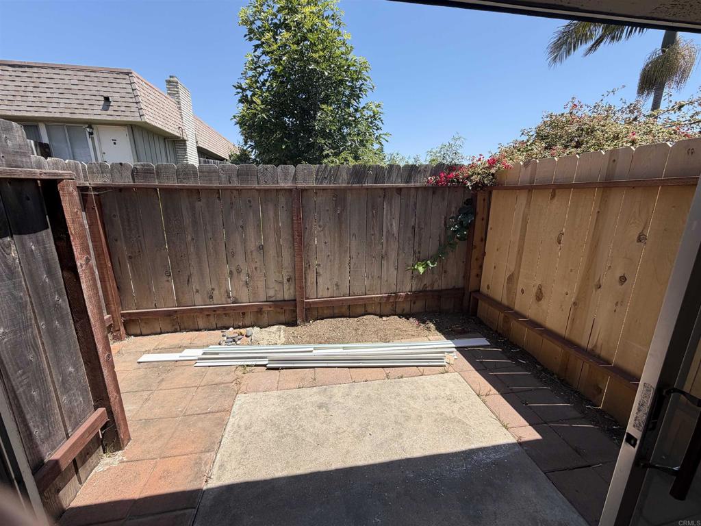 403 Requeza Street - photo 11