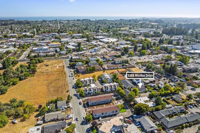 3268 Mission Drive, Santa Cruz CA: https://media.crmls.org/mediaz/684f815a-1dc4-4ca3-ad0c-3b92a5cb7d0b.jpg