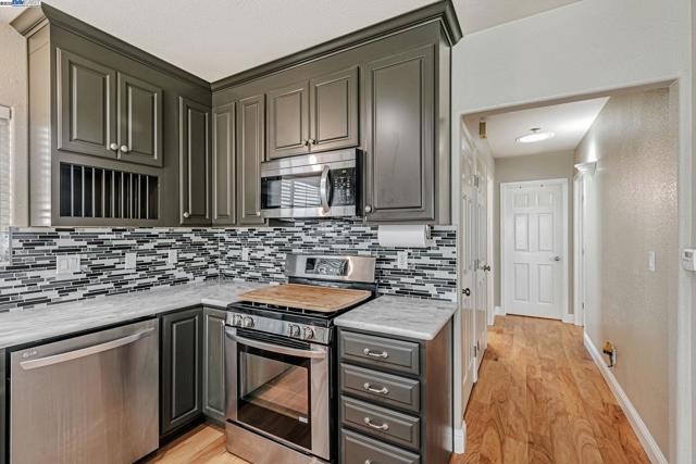337 I St, Fremont CA: https://media.crmls.org/mediaz/68513911-0a0e-4802-b2a1-ed39137b4836.jpg