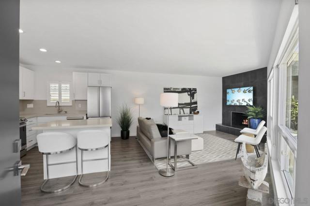 3980 Crown Point Drive, San Diego CA: https://media.crmls.org/mediaz/68519d55-a509-40c8-9d59-70e1f7cdd67e.jpg
