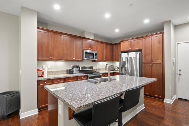 7508 EAGLE Drive, Santee CA: https://media.crmls.org/mediaz/6852b8dc-7f38-45fa-8d56-c97a6fda964e.jpg