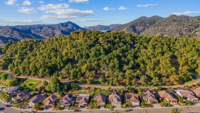 Detail Gallery Image 49 of 49 For 3146 Willow Tree Ln, Escondido,  CA 92027 - 3 Beds | 2 Baths