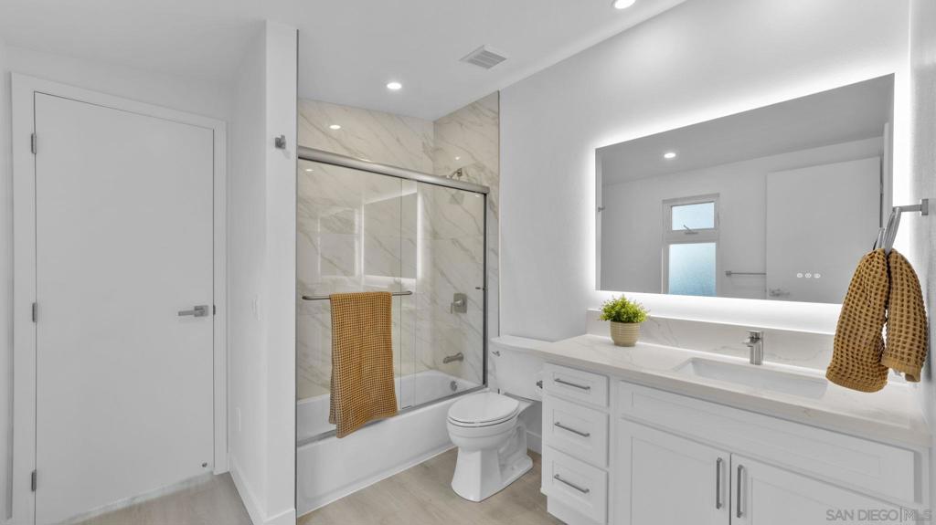 MLS #250043046SD image #29