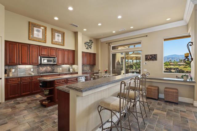 81655 Brown Deer, La Quinta CA: https://media.crmls.org/mediaz/6855f7bf-8209-4a52-b539-8f4792129c5d.jpg