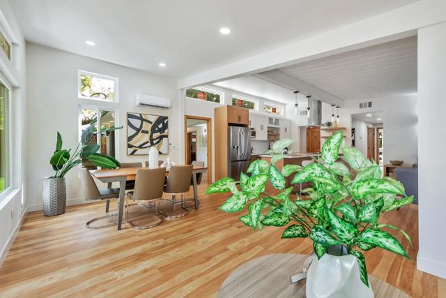 4225 Park Boulevard, Palo Alto CA: https://media.crmls.org/mediaz/6856688d-78f8-444e-a545-22386e86a90a.jpg