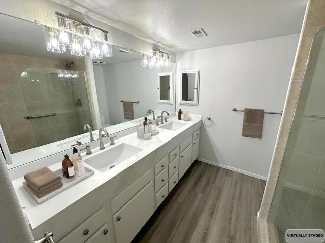 1262 Sunflower N Circle, Palm Springs CA: https://media.crmls.org/mediaz/6856be57-4f9d-4fb4-a004-73ad48202cc5.jpg