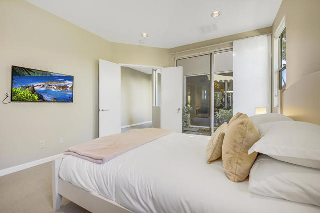 61 BEDROOM MLS SIZE