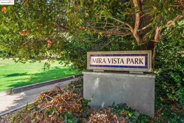 515 Mount St, Richmond CA: https://media.crmls.org/mediaz/685871e9-d685-4187-9e28-5f65d8ab631f.jpg
