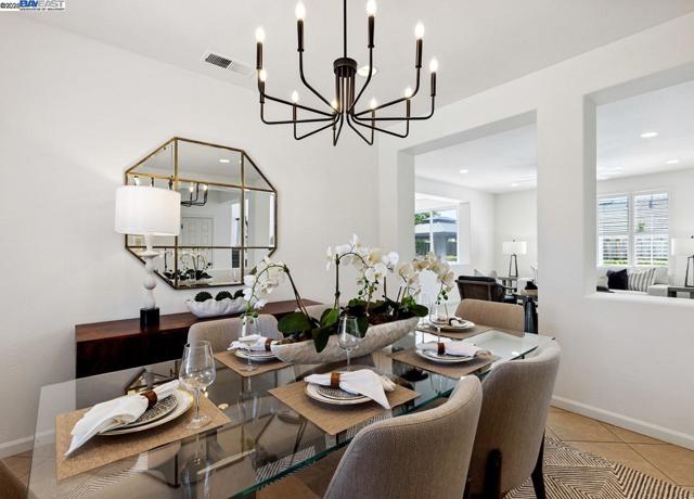 156 Elisha Ln, San Ramon CA: https://media.crmls.org/mediaz/6858a54e-4226-4fc7-9272-d3348f997025.jpg