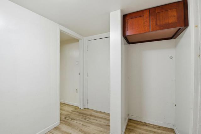 21182122 Mason Street, San Francisco CA: https://media.crmls.org/mediaz/6858d463-00fa-4792-b720-6794952b58f1.jpg