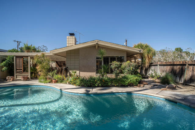 44841 San Jacinto Avenue, Palm Desert, CA 92260