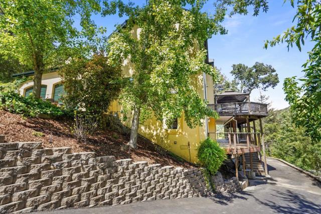 20420 Idylwild Road, Los Gatos CA: https://media.crmls.org/mediaz/685924c0-2e72-4a6f-b8a7-eeb5576226bd.jpg