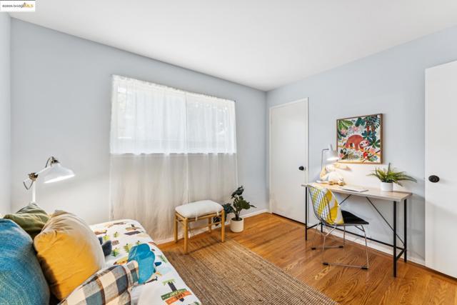 3129 Deseret Dr, Richmond CA: https://media.crmls.org/mediaz/6859ca81-41f9-4758-8a2f-f0a8e7bc42c5.jpg