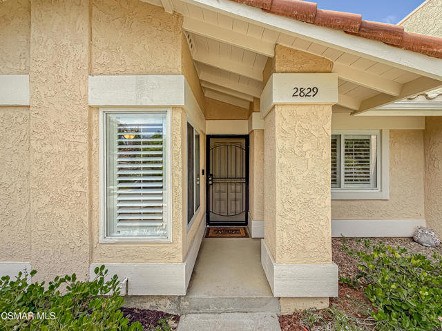2829 Shoreview Circle, Westlake Village CA: https://media.crmls.org/mediaz/685a3854-20dc-4699-ac7c-ce621e1fea67.jpg
