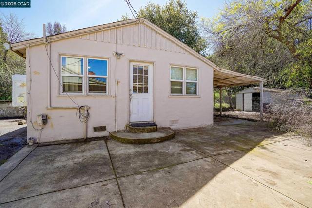 1561 Farm Bureau Rd, Concord CA: https://media.crmls.org/mediaz/685bb333-4994-42cc-908b-c33ac01ddc6f.jpg