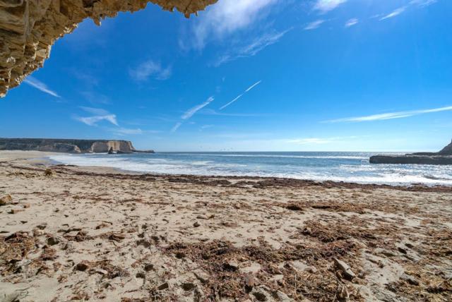 275 Davenport Landing Road, Davenport CA: https://media.crmls.org/mediaz/685bcf4b-dd60-4f1b-a574-232970ea6485.jpg