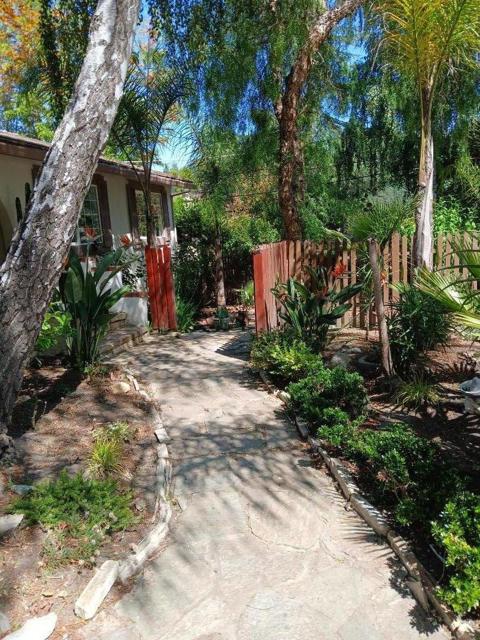 40 Cathy Lane, Scotts Valley CA: https://media.crmls.org/mediaz/685c0644-7cf8-423d-b07c-8341d02259cc.jpg