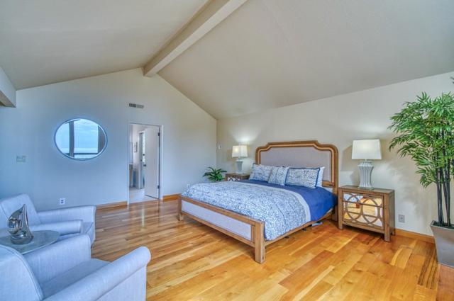 925 Skyward Drive, Aptos CA: https://media.crmls.org/mediaz/685c73ec-19ad-4d5e-8ce0-c74b03bc561c.jpg