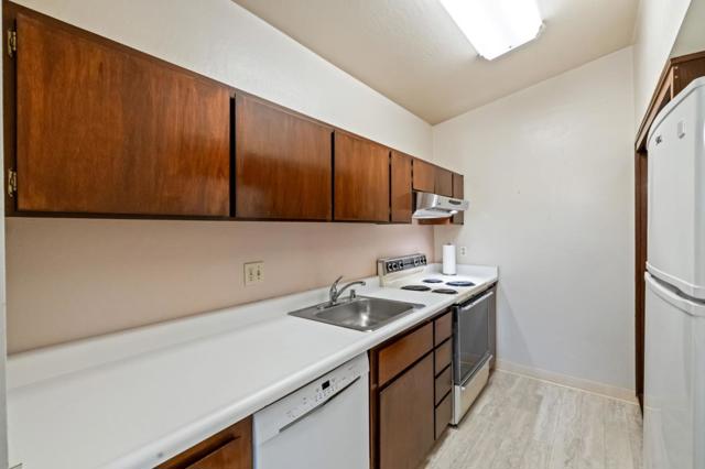 4289 George Avenue, San Mateo CA: https://media.crmls.org/mediaz/685cc946-9e99-4891-a1f9-90a85ac5c479.jpg