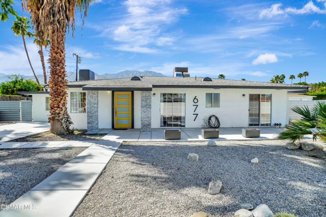 677 S Highland Drive, Palm Springs CA: https://media.crmls.org/mediaz/685cde92-7c1b-4838-9595-1e40b1ff694a.jpg